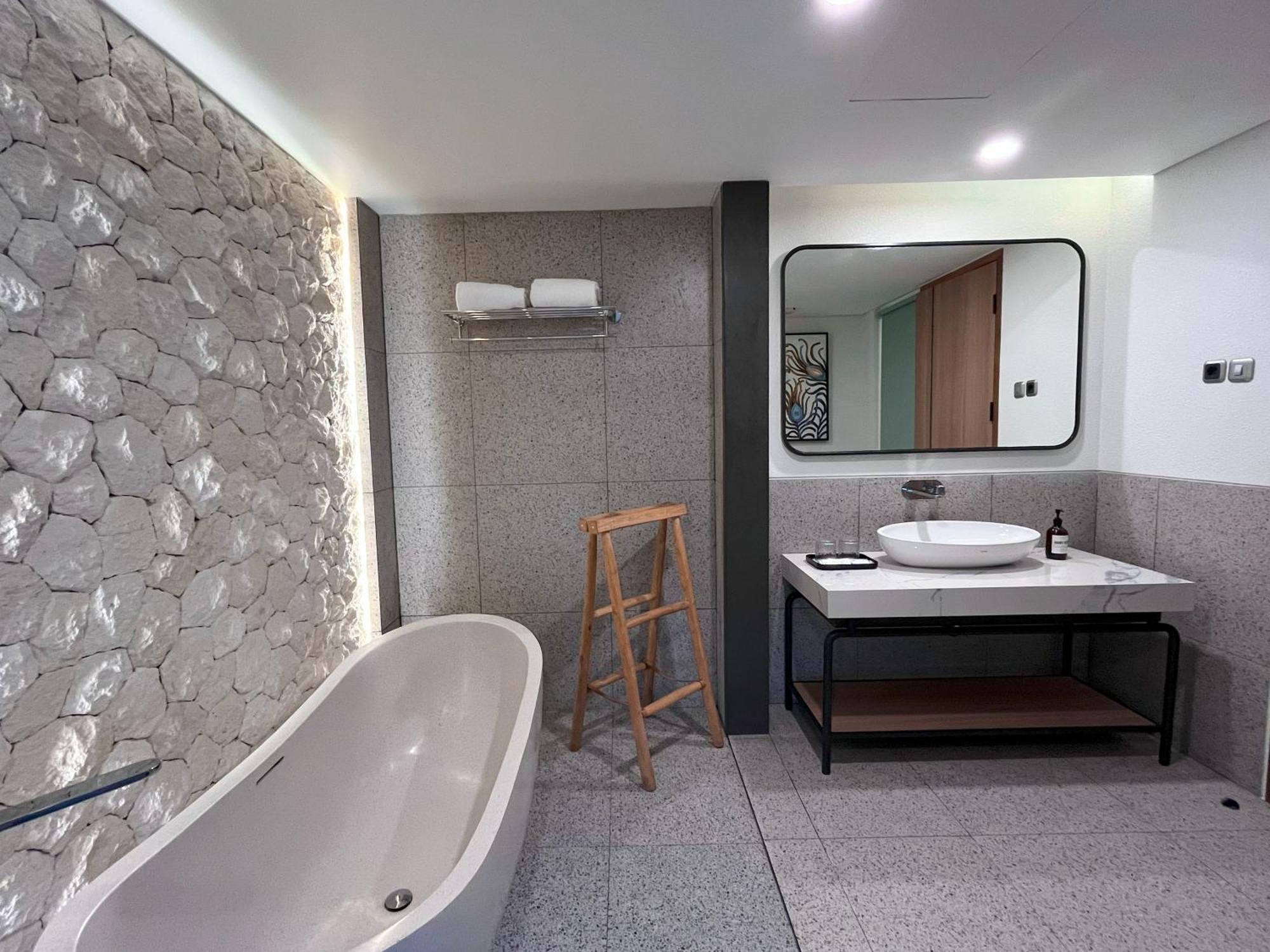 Luminor Hotel Legian Seminyak - Bali Exteriér fotografie